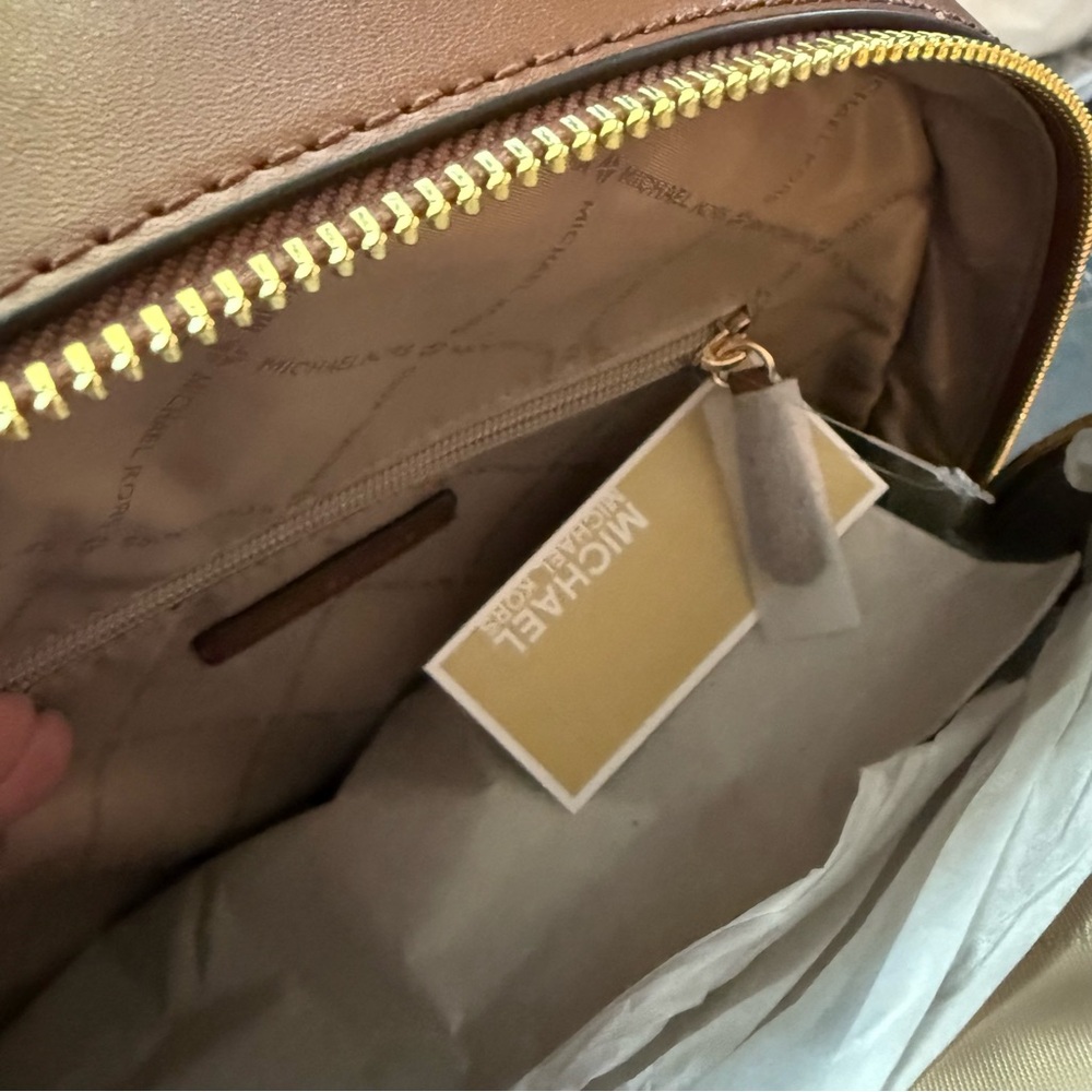 NWT Michael Kors Jaycee Large Logo Backpack - Picture 10 of 11